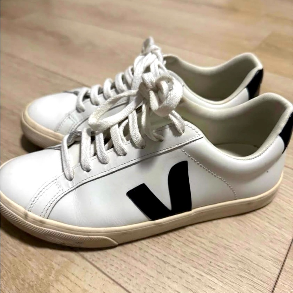 Veja shoes